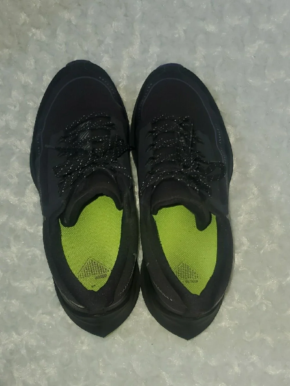 Nike Men's Black and Neon Green Running Shoe (US 8.5)